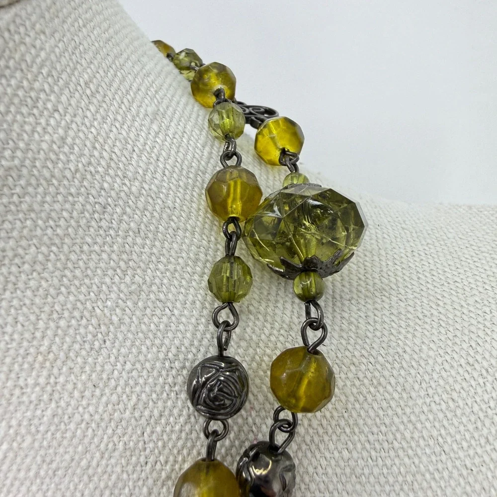 Faceted‎ Bead Necklace Green Olive Tone Metal Accents Neutral